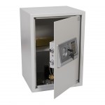 RFG Сейф EA50, неогнеупорен, с дигитален код, 35 x 31 x 50 cm RFG Сейф EA50, неогнеупорен, с дигитален код, 35 x 31 x 50 cm